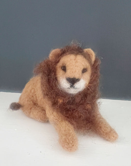 Lion Needle Felting Kit: Materials & Tools