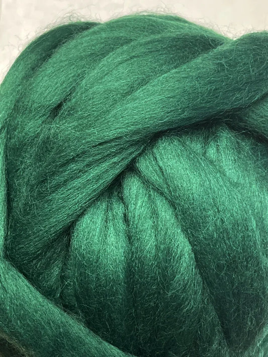 Chartreuse Corriedale Roving, 1oz – Benzie Design